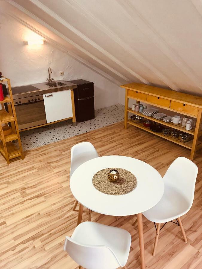 Studio Apartment In Direkter Naehe Zur Uniklinik Homburg هومبورغ المظهر الخارجي الصورة
